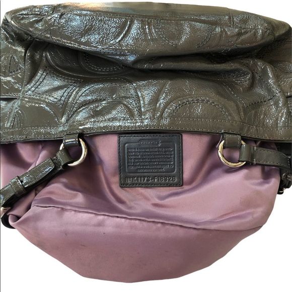 UEC Coach Gray patten leather tote bag - Picture 8 of 11